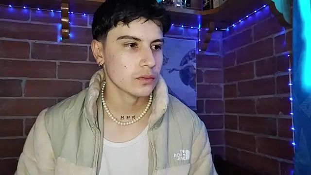 Snapshot of PaulDamico chatting on 02.04.26 PaulDamico online show from 02.04.26