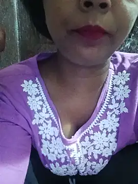 Snapshot of Ayesha_Khan1 chatting on 06.18.26 Ayesha Khan1 online show from 06.18.26