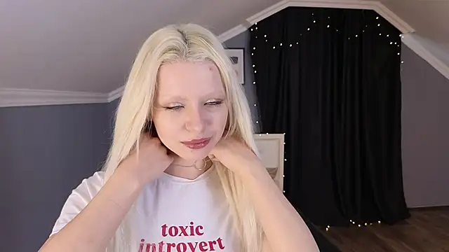 Snapshot of Naomi_Demio chatting on 02.21.26 Naomi Demio online show from 02.21.26