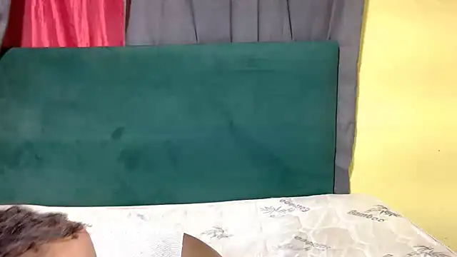 TallHornyTrans online show from 04.13.26