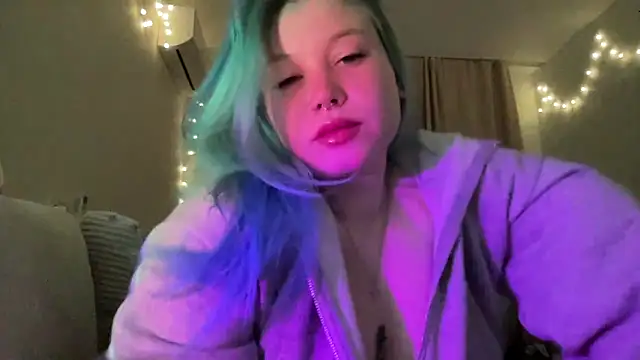 Snapshot of Lulu_Di chatting on 04.18.26 Lulu Di online show from 04.18.26