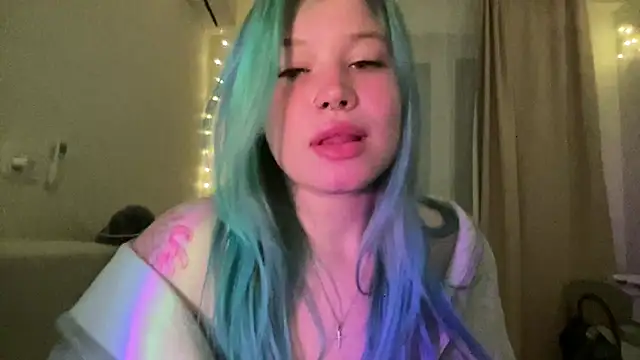 Snapshot of Lulu_Di chatting on 04.18.26 Lulu Di online show from 04.18.26