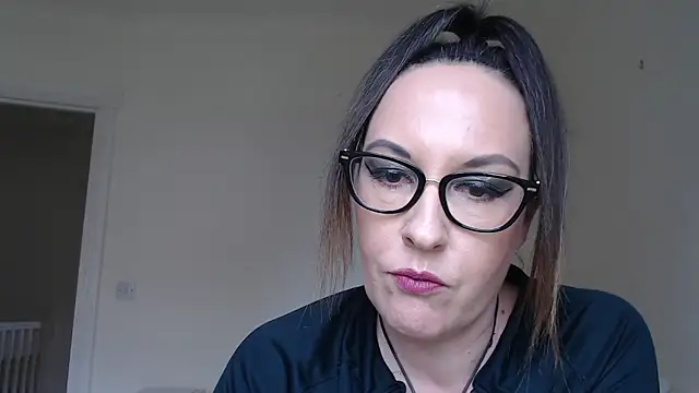 Snapshot of PsychicDominatrix chatting on 03.20.26 PsychicDominatrix online show from 03.20.26
