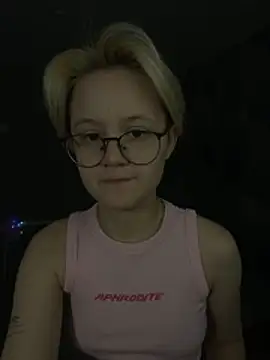 LuunaDorean online show from 02.13.26