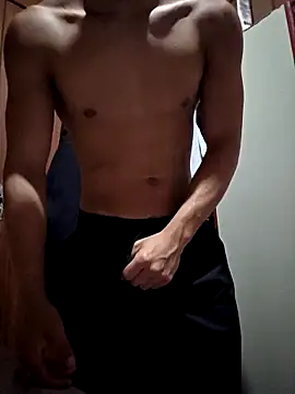 Snapshot of Sfd05 chatting on 03.08.26 Sfd05 online show from 03.08.26