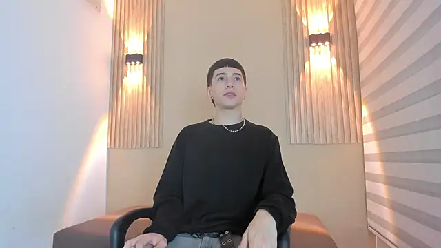 Snapshot of lian_cameron chatting on 02.09.26 lian cameron online show from 02.09.26