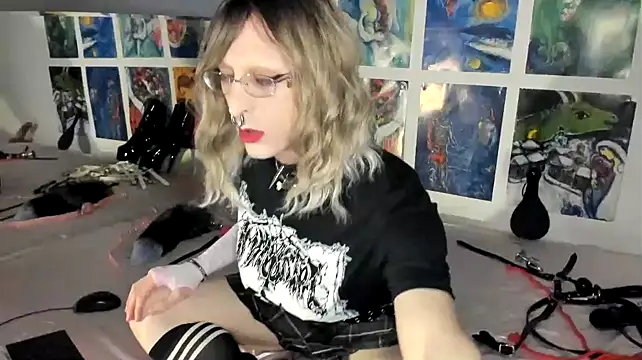 Snapshot of Miaxma chatting on 04.12.26 Miaxma online show from 04.12.26