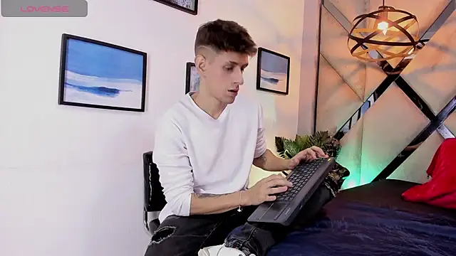 Jasper  jones online show from 02.11.26