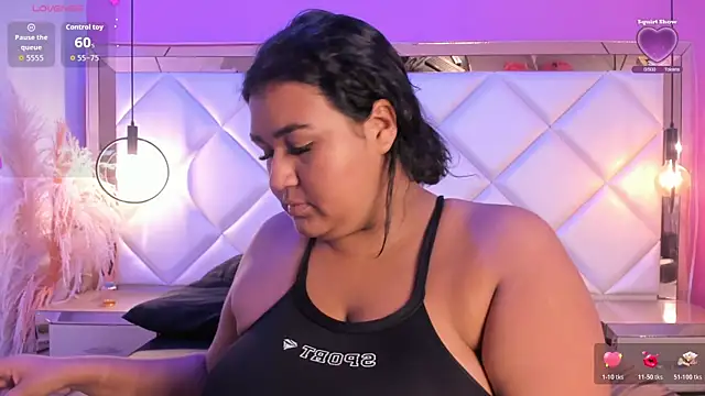 Snapshot of Dojaaiisha chatting on 04.29.26 Dojaaiisha online show from 04.29.26