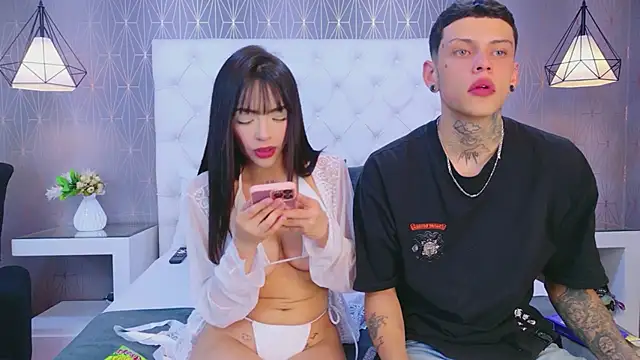 Snapshot of MadyAndEthan chatting on 02.21.26 MadyAndEthan online show from 02.21.26