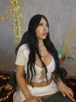 Snapshot of ValerySilva chatting on 02.21.26 ValerySilva online show from 02.21.26