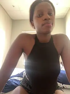 Snapshot of PrimaDonnaxx chatting on 02.11.26 PrimaDonnaxx online show from 02.11.26