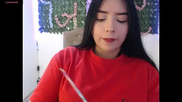 Snapshot of adara_cute_69 chatting on 06.25.26 adara cute 69 online show from 06.25.26