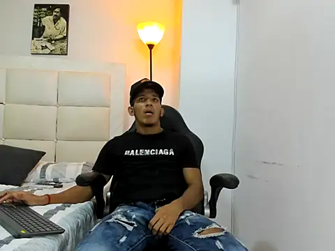 ricky spensar23cm  online show from 02.19.26