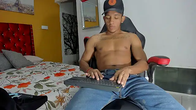 Snapshot of ricky_spensar23cm_ chatting on 03.15.26 ricky spensar23cm online show from 03.15.26