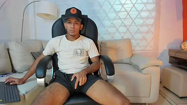 Snapshot of ricky_spensar23cm_ chatting on 03.22.26 ricky spensar23cm online show from 03.22.26