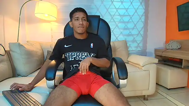 Snapshot of ricky_spensar23cm_ chatting on 03.28.26 ricky spensar23cm online show from 03.28.26