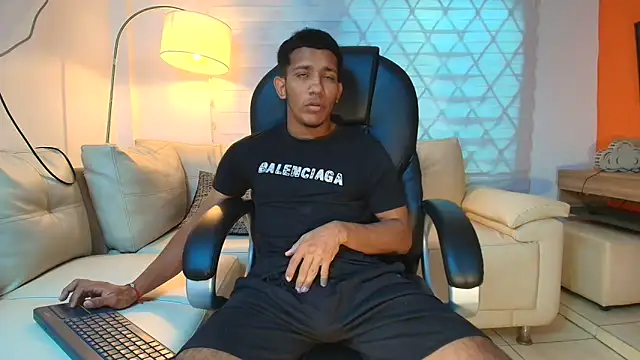 Snapshot of ricky_spensar23cm_ chatting on 03.31.26 ricky spensar23cm online show from 03.31.26