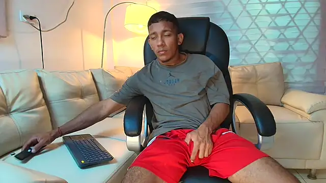 Snapshot of ricky_spensar23cm_ chatting on 04.08.26 ricky spensar23cm online show from 04.08.26