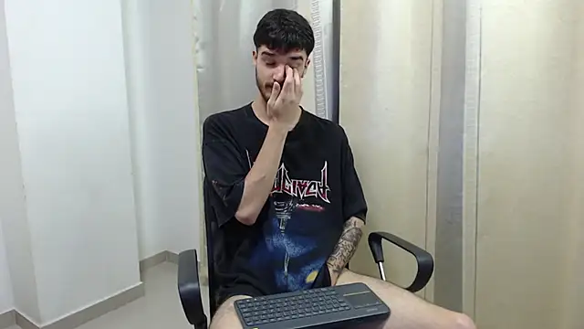 Snapshot of joseh0se chatting on 02.25.26 joseh0se online show from 02.25.26