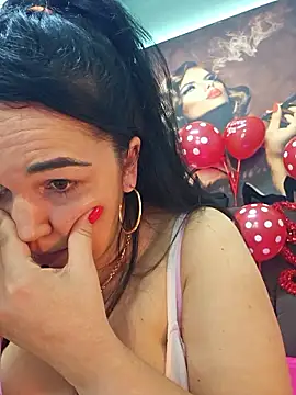 Snapshot of VickyVice chatting on 02.12.26 VickyVice online show from 02.12.26