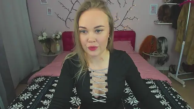 Snapshot of AnnaWillowX chatting on 02.15.26 AnnaWillowX online show from 02.15.26