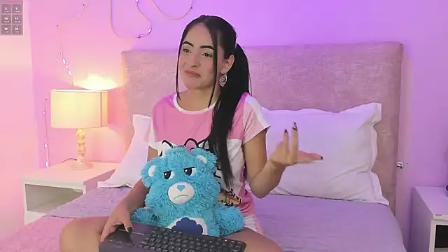 Snapshot of silkSigh149 chatting on 02.03.26 silkSigh149 online show from 02.03.26