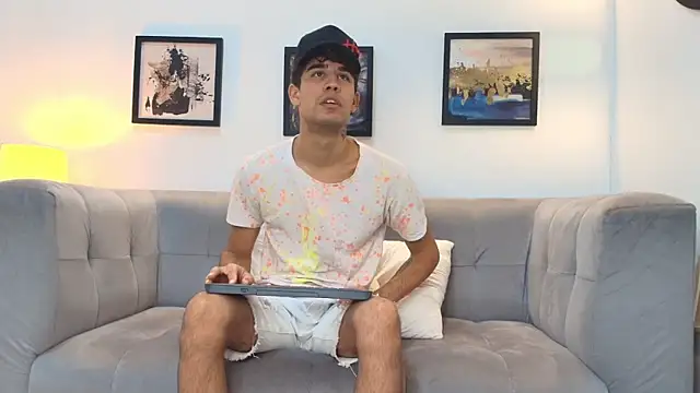 PRETTY COCK1 online show from 02.15.26