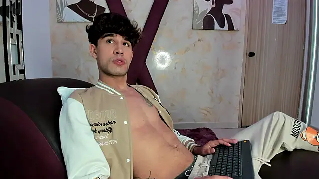 PRETTY COCK1 online show from 03.22.26