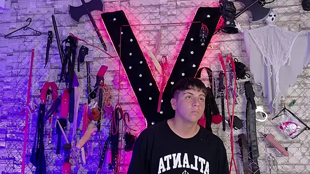 Snapshot of Arion_and_Velvet_bdsm chatting on 05.19.26 Arion and Velvet bdsm online show from 05.19.26