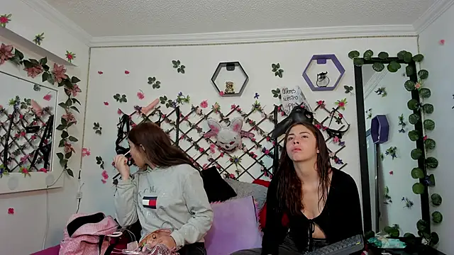 Snapshot of playful-girls chatting on 02.03.26 playful-girls online show from 02.03.26