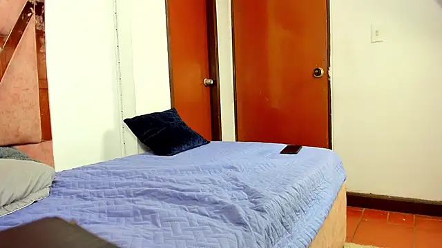 Snapshot of friend_zone1 chatting on 02.19.26 friend zone1 online show from 02.19.26