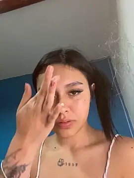 Snapshot of scarlett_pinkk1 chatting on 02.08.26 scarlett pinkk1 online show from 02.08.26