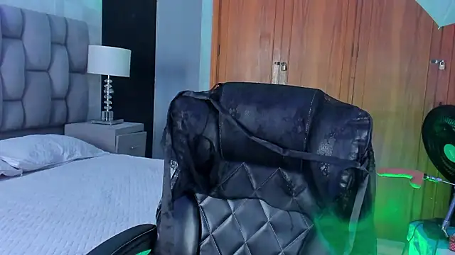 Snapshot of SweetDevil_7 chatting on 02.02.26 SweetDevil 7 online show from 02.02.26