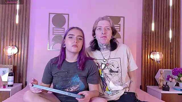 Snapshot of Hanna-Winchester chatting on 02.07.26 Hanna-Winchester online show from 02.07.26