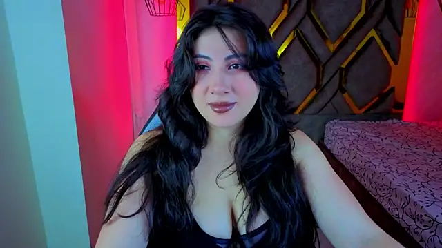 Snapshot of Luvienne chatting on 03.03.26 Luvienne online show from 03.03.26