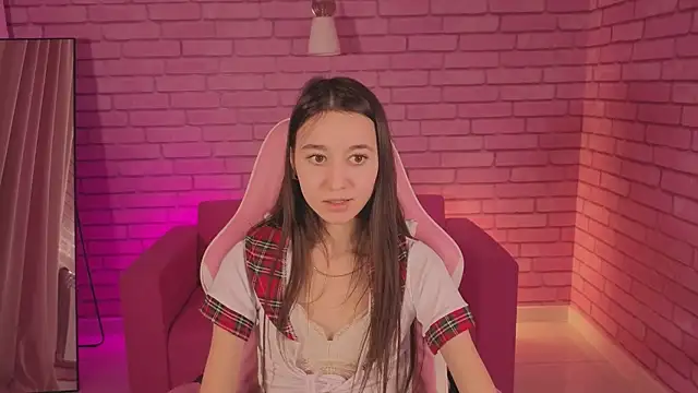 Nicole Brownie online show from 02.13.26