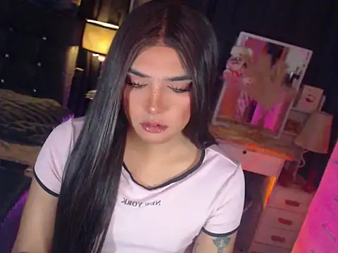 Katezorah online show from 02.25.26