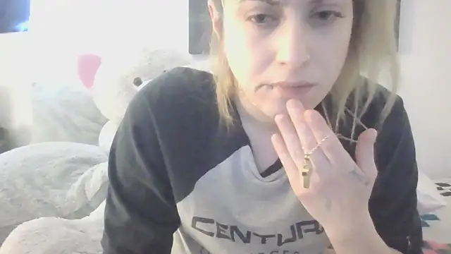 Snapshot of SpicyNatashaXO chatting on 02.10.26 SpicyNatashaXO online show from 02.10.26