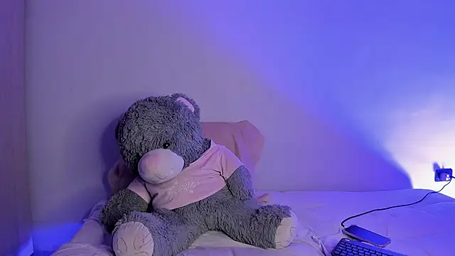 ViolettM online show from 02.18.26