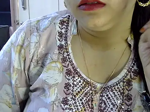 Cute Aliyaa online show from 06.21.26