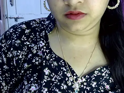 Cute Aliyaa online show from 06.23.26