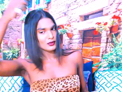 Snapshot of spicybarbie chatting on 02.11.26 spicybarbie online show from 02.11.26