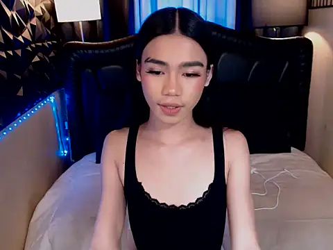 ItsurGirlMiana online show from 02.28.26