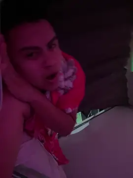 Snapshot of andresmahecha777 chatting on 02.18.26 andresmahecha777 online show from 02.18.26