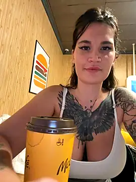 TattooGirlAlia online show from 10.28.25