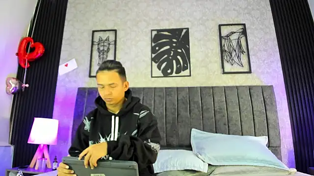 Snapshot of bliinkii_and_luka_ chatting on 03.17.26 bliinkii and luka online show from 03.17.26