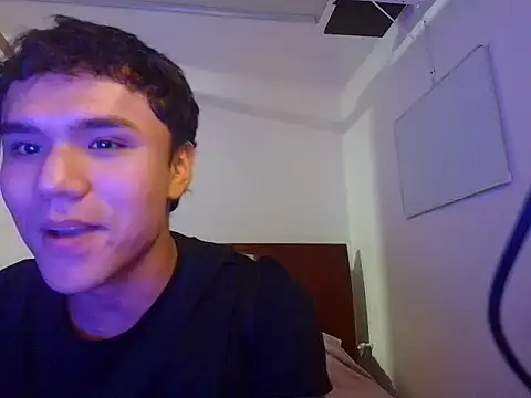 CreamKingg online show from 04.22.26