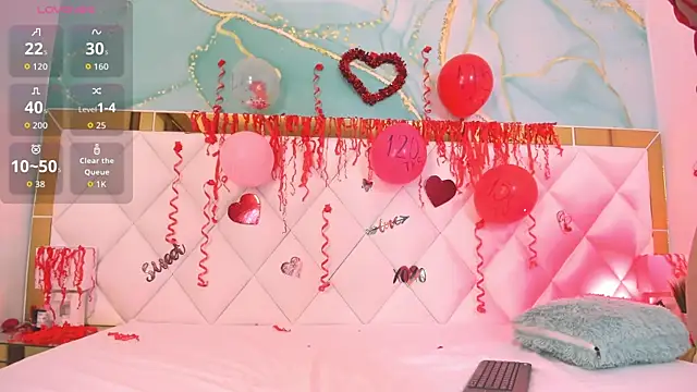 Snapshot of zanyx_ chatting on 02.14.26 zanyx online show from 02.14.26