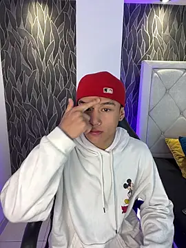 Snapshot of Dominik_Souza chatting on 02.17.26 Dominik Souza online show from 02.17.26